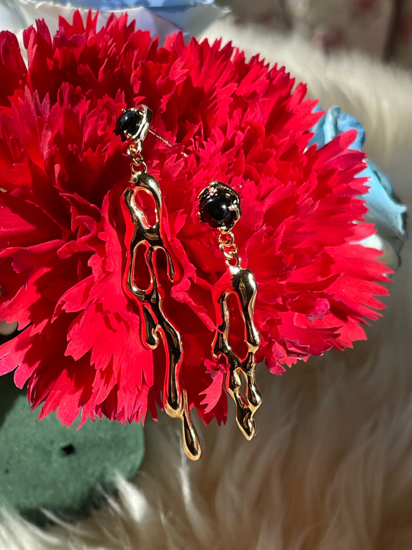 Vintage style flow earrings